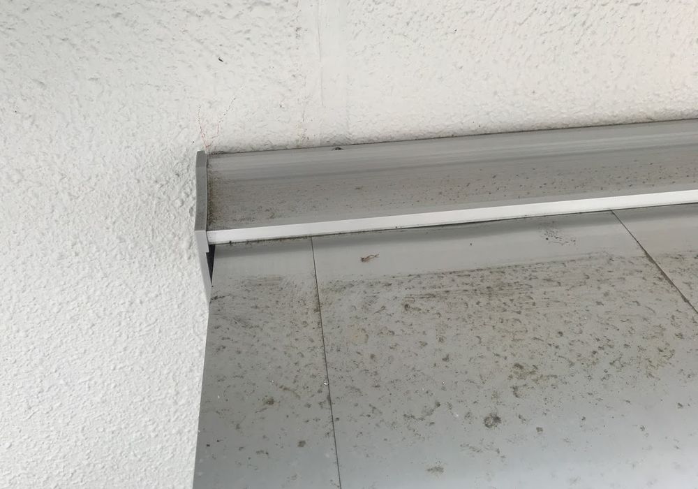 秦野市 工場庇交換工事